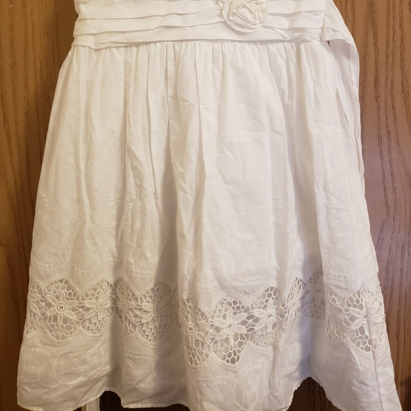 White Dress - Picture 2 of 5